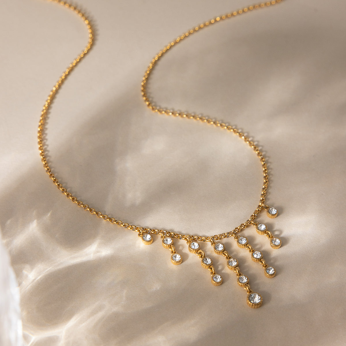 Aura Fringe Chain